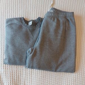 AERIE CLOUD FLEECE OVERSIZED SWEATPANTS & CREWNECK